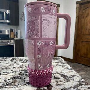 Pink Bandana traveler